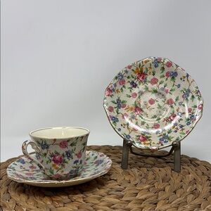 ROYAL WINTON Grimwades‎ England Vintage Old Cottage Chintz Cup and 2 Saucers